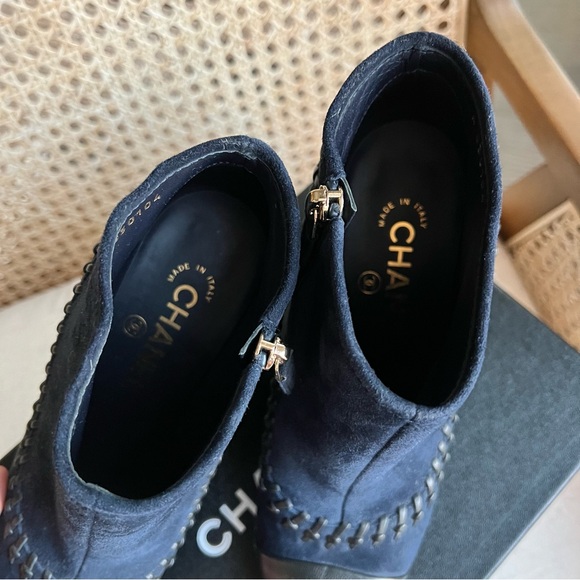 CHANEL Mark Suede Ankle Boots | G30104 | Navy & Black | Size 37 - Picture 3 of 10